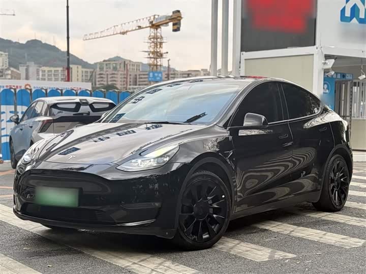صورة 1 - Tesla Model Y