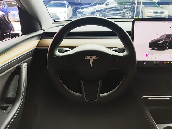 صورة 7 - Tesla Model Y