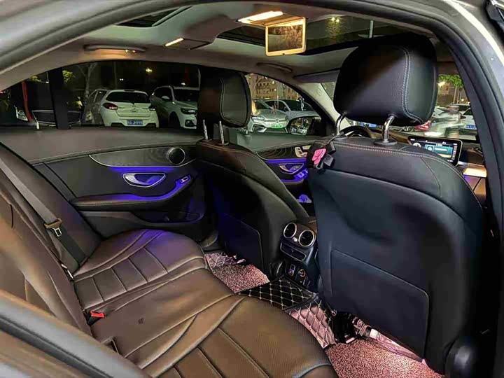 Zdjęcie 7 - Mercedes-Benz C-Class