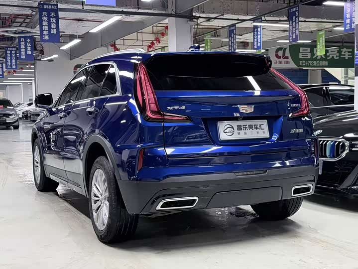 2024 Cadillac XT4