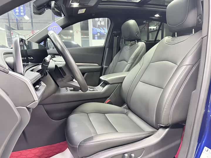 Cadillac XT4 2024 2024款 28T 两驱豪华型