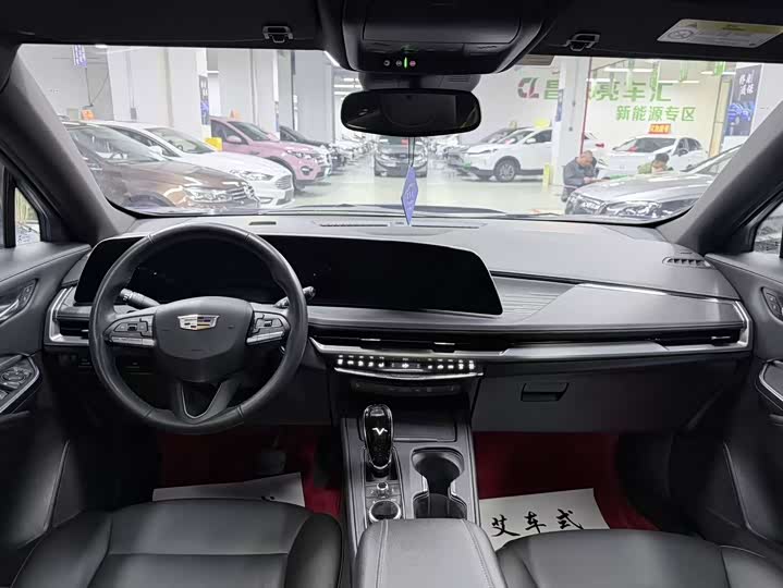 Cadillac XT4 2024 2024款 28T 两驱豪华型