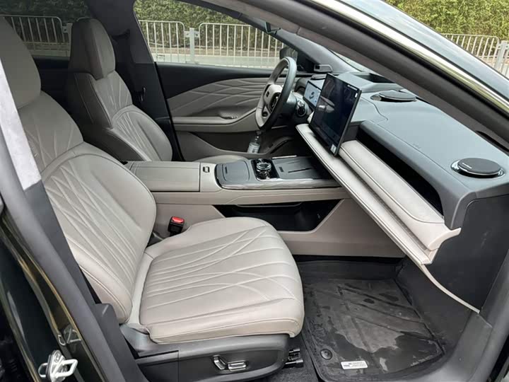 Фото 4 - Geely Galaxy Starshine 8 EM-i