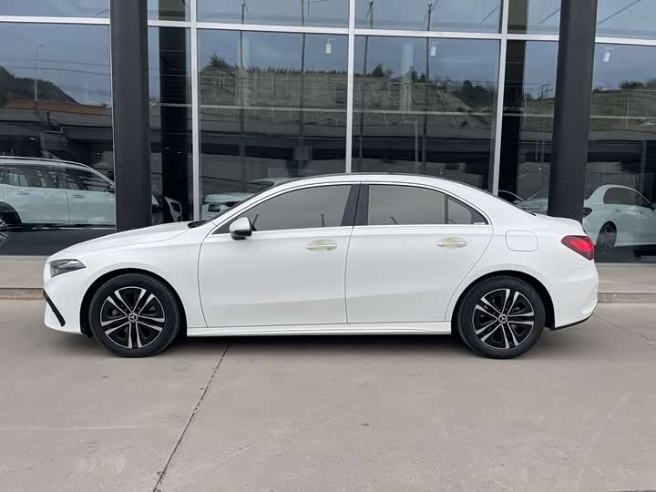 Zdjęcie 5 - Mercedes-Benz A-Class
