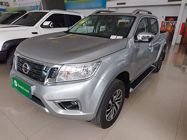 Nissan Navara 2024 2024款 2.5L 自动四驱公路版尊贵型