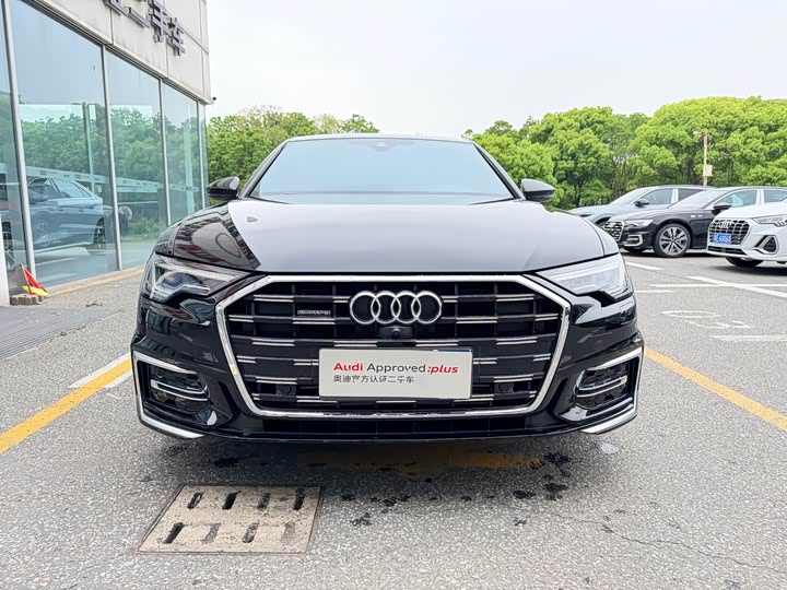 Photo 2 - Audi A6L