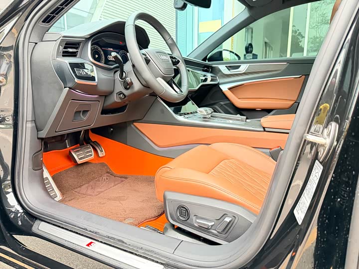 Photo 7 - Audi A6L