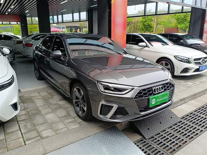 Zdjęcie 4 - Audi A4L