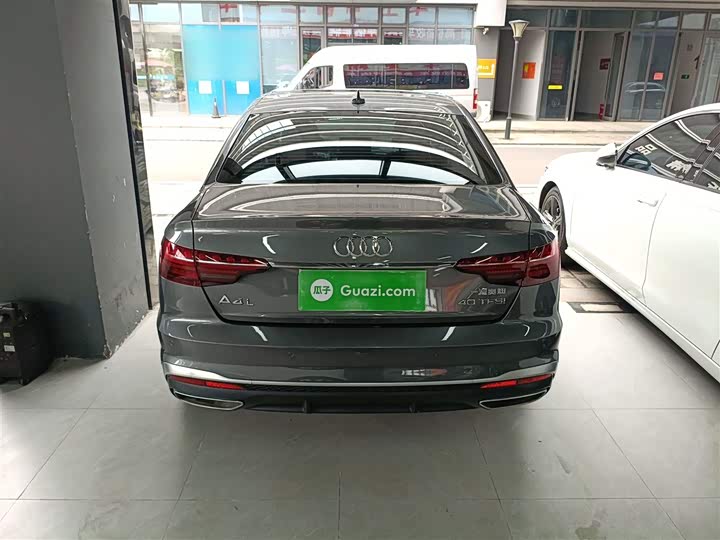 Zdjęcie 6 - Audi A4L