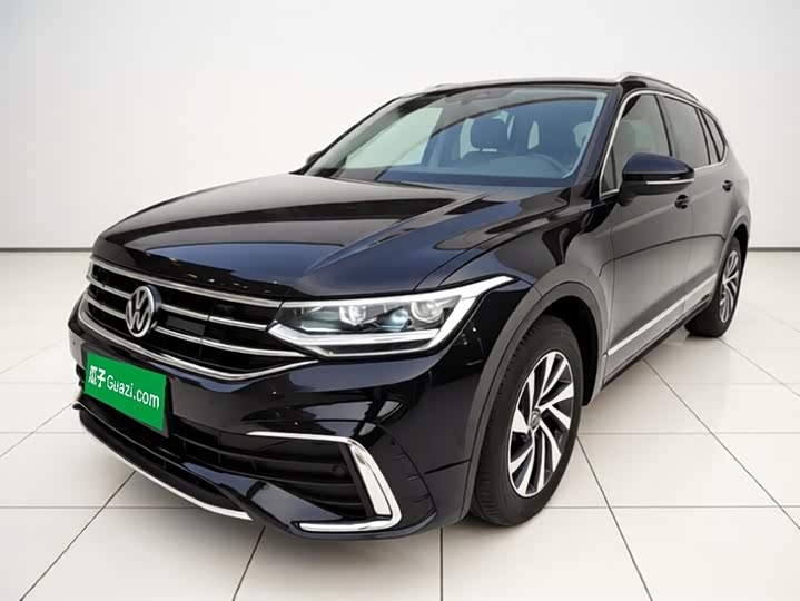 2023 Volkswagen Tiguan L Hybrid