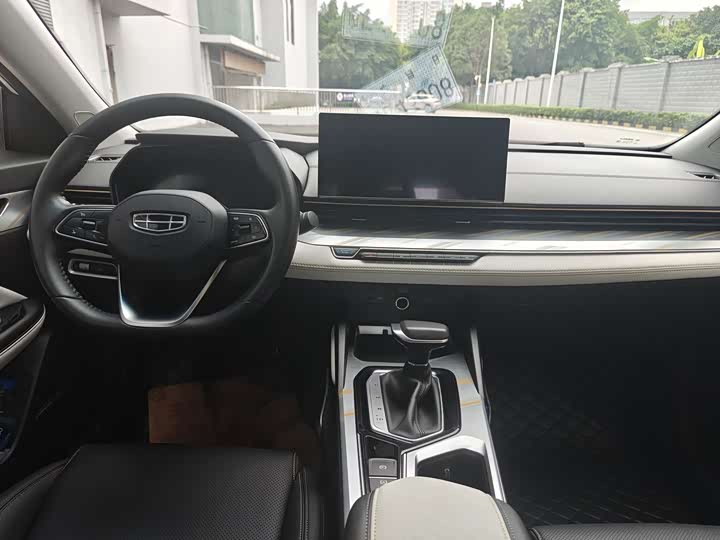 Geely Emgrand L 2022 2022款 1.4T CVT旗舰型