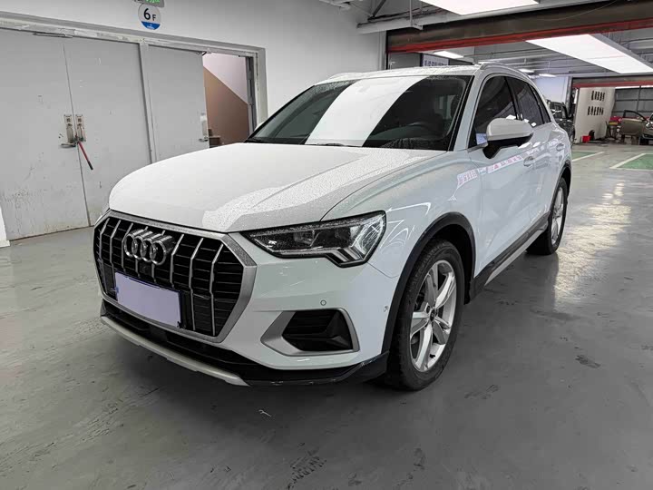 Фото 1 - Audi Q3