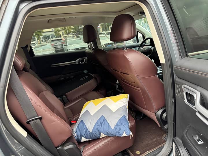 Geely Okavango 2022 2022款 1.8TD 自动尊贵型 7座