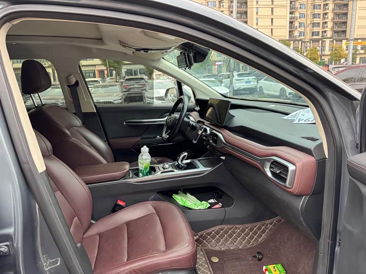 Geely Okavango 2022 2022款 1.8TD 自动尊贵型 7座
