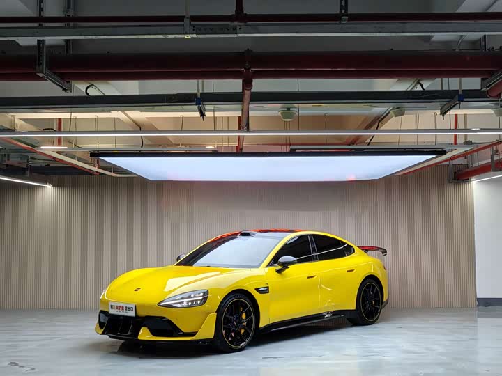 2025 Xiaomi SU7 Ultra