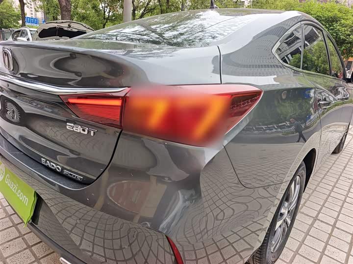 Фото 8 - Changan Eado Plus