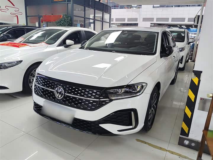 Фото 1 - Volkswagen Lavida