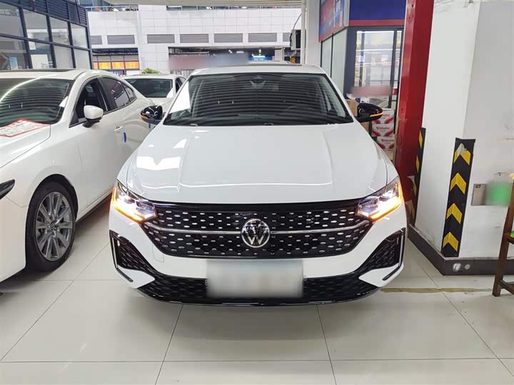 Фото 3 - Volkswagen Lavida