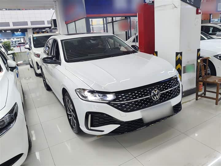 Фото 4 - Volkswagen Lavida