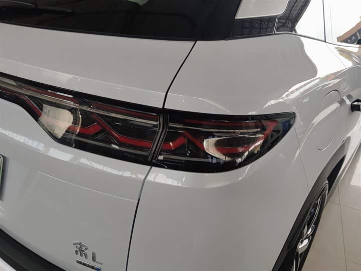 BYD Song L DM-i Hybrid 2025 2025款 智驾版 112km 超越型