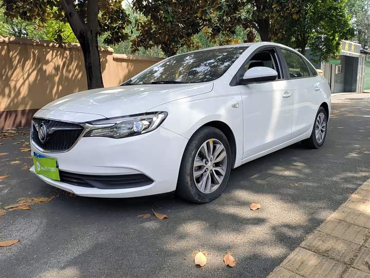 Photo 2 - Buick Excelle GT
