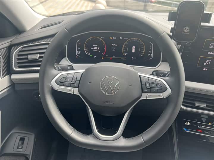 Volkswagen Tayron 2024 2024款 330TSI 两驱豪华Plus进阶版