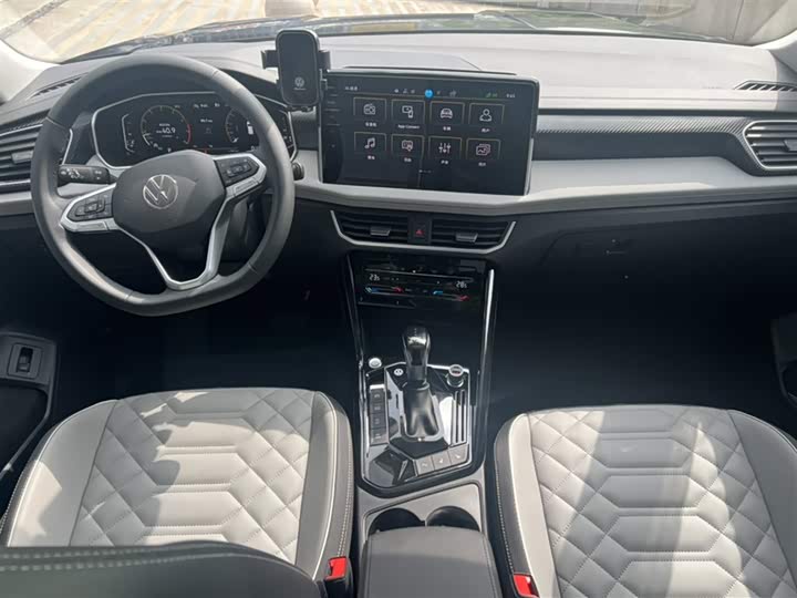 Volkswagen Tayron 2024 2024款 330TSI 两驱豪华Plus进阶版