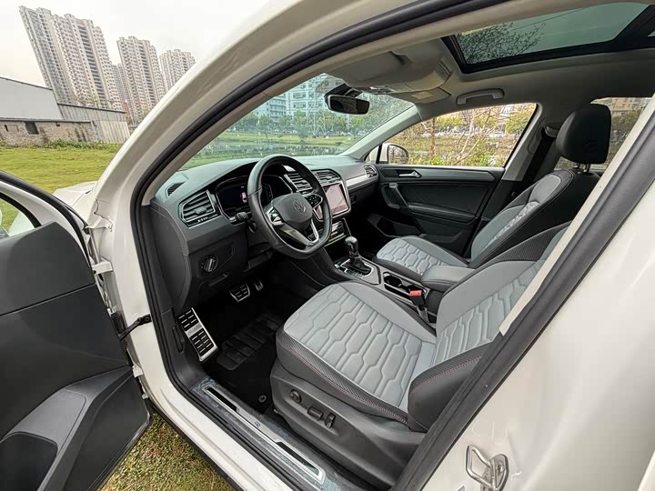 Volkswagen Tiguan X 2021 2021款 330TSI 两驱旗舰版