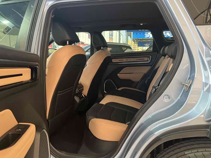 Geely Icon 2023 2023款 1.5TD 巧克力醇臻版