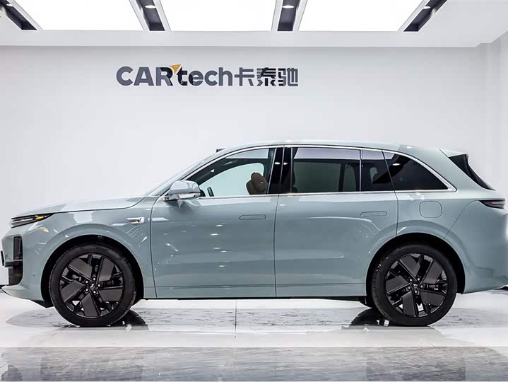 2025 LiXiang L6