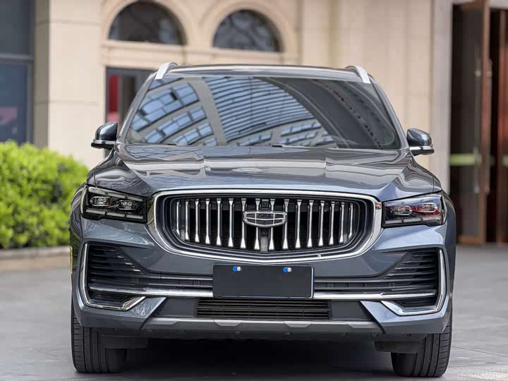Фото 2 - Geely Monjaro