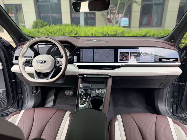 Фото 6 - Geely Monjaro