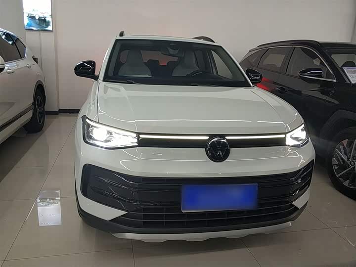 Volkswagen Tharu 2025 2025款 新锐 1.5L 锐意版