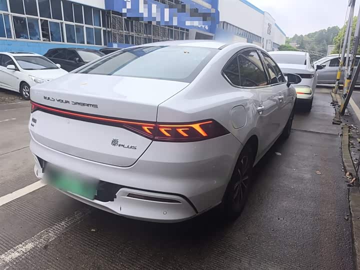 Фото 7 - BYD Qin Plus