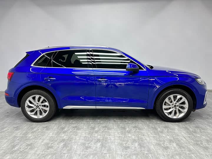Zdjęcie 9 - Audi Q5L