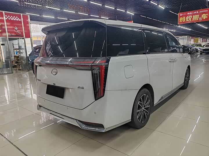 Фото 3 - GAC Trumpchi M8