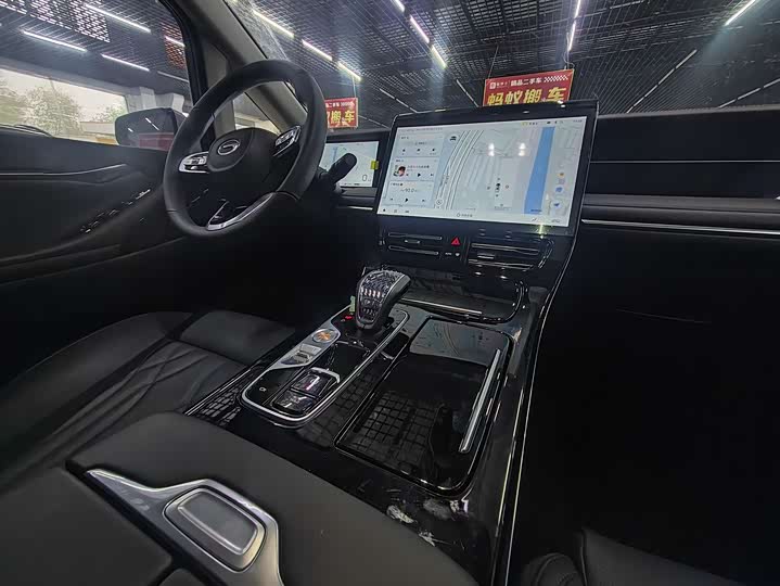Фото 7 - GAC Trumpchi M8