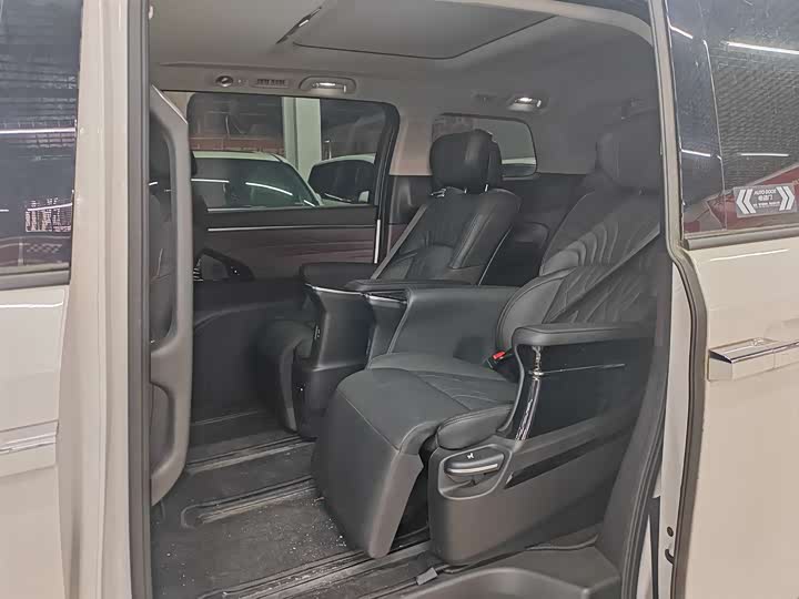 Фото 8 - GAC Trumpchi M8