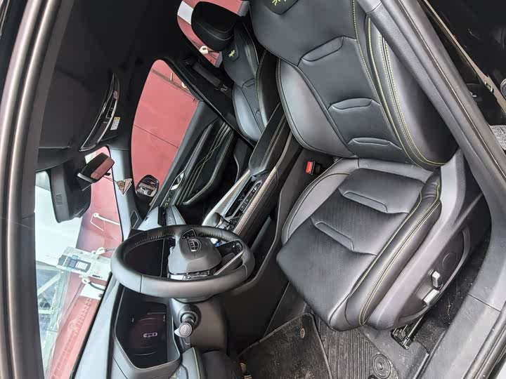 Photo 9 - Geely Preface