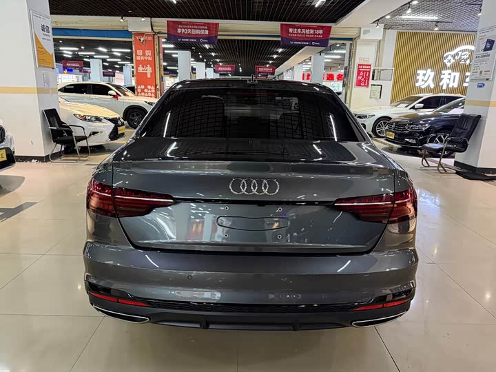 Zdjęcie 6 - Audi A4L