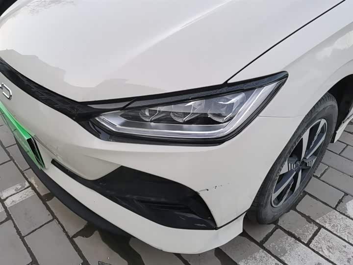2023 BYD E2