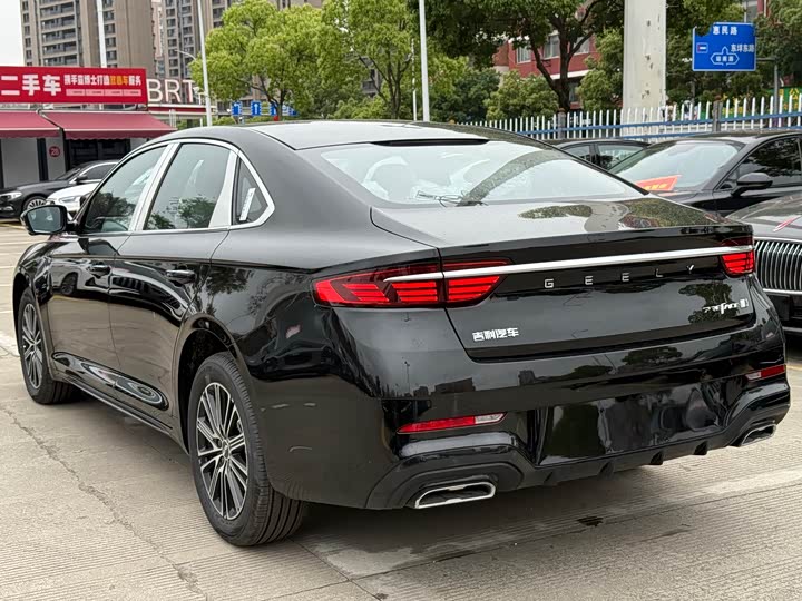Фото 5 - Geely Preface