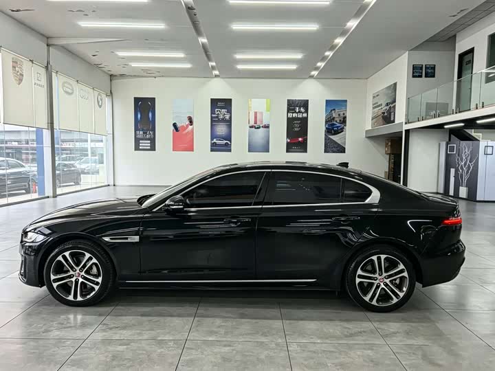 Фото 5 - Jaguar XE L