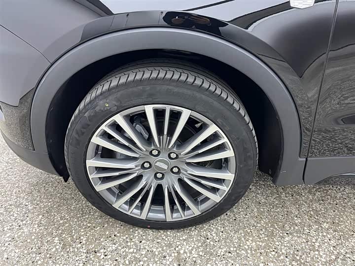 Cadillac XT4 2024 2024款 28T 两驱尊贵型