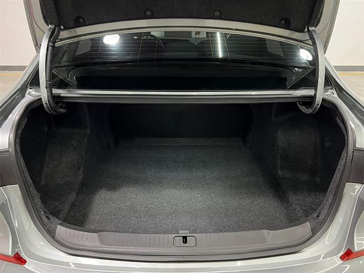 Chevrolet Monza 2024 2024款 1.5L 双离合悦享版
