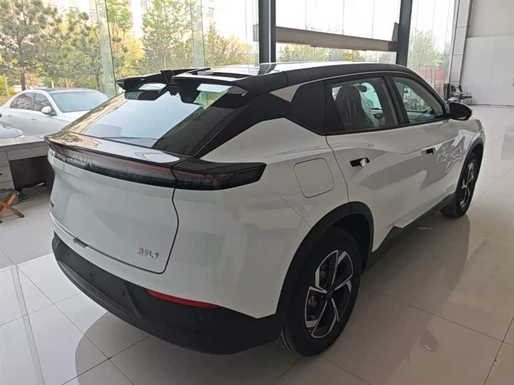 Фото 7 - Dongfeng Aeolus L7