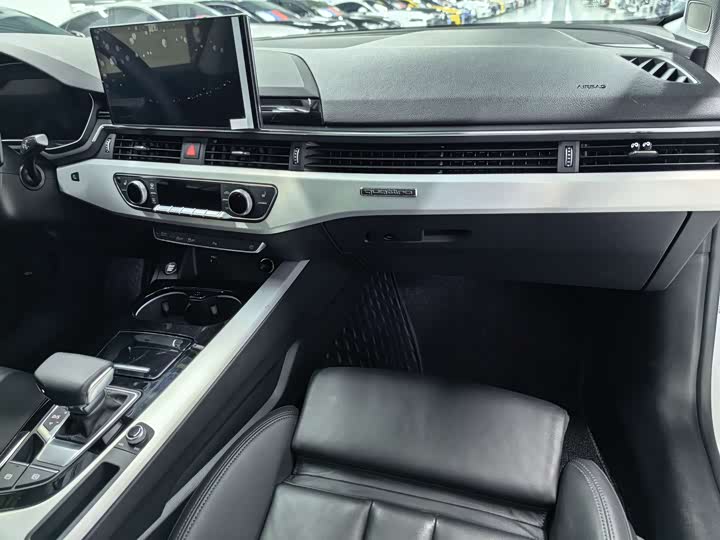 Фото 9 - Audi A5
