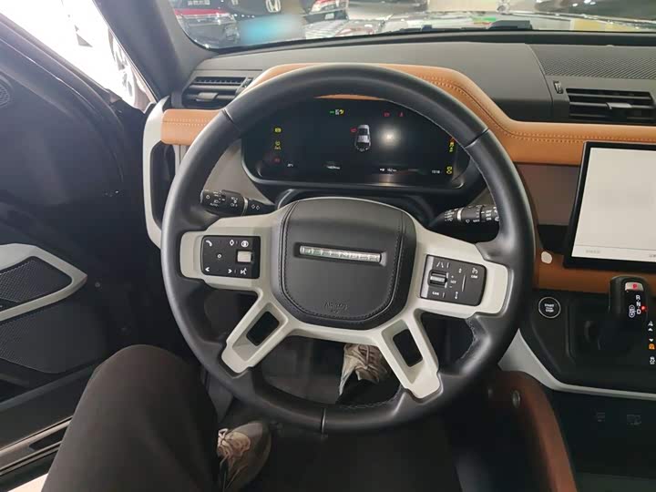 Фото 7 - Land Rover Defender