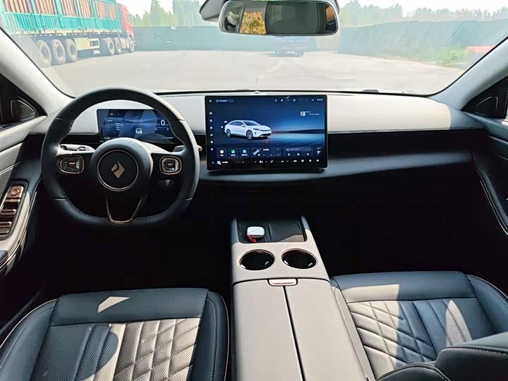 Baojun Xiangjing 2025 2025款 插混 140km豪华版