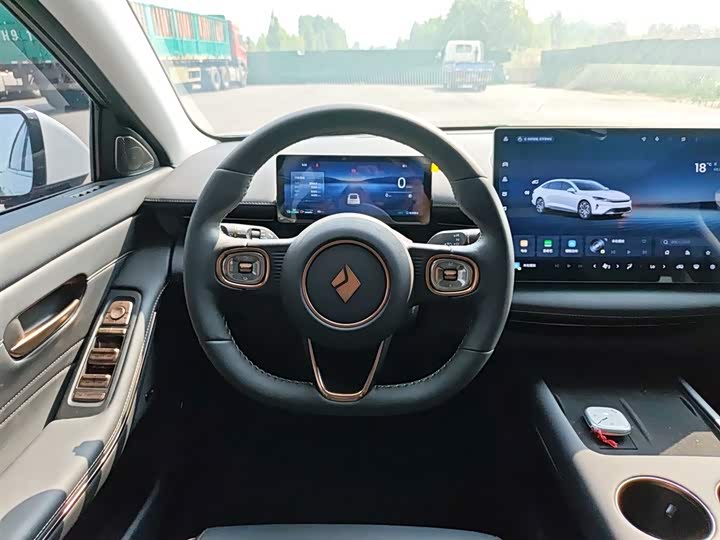 Baojun Xiangjing 2025 2025款 插混 140km豪华版